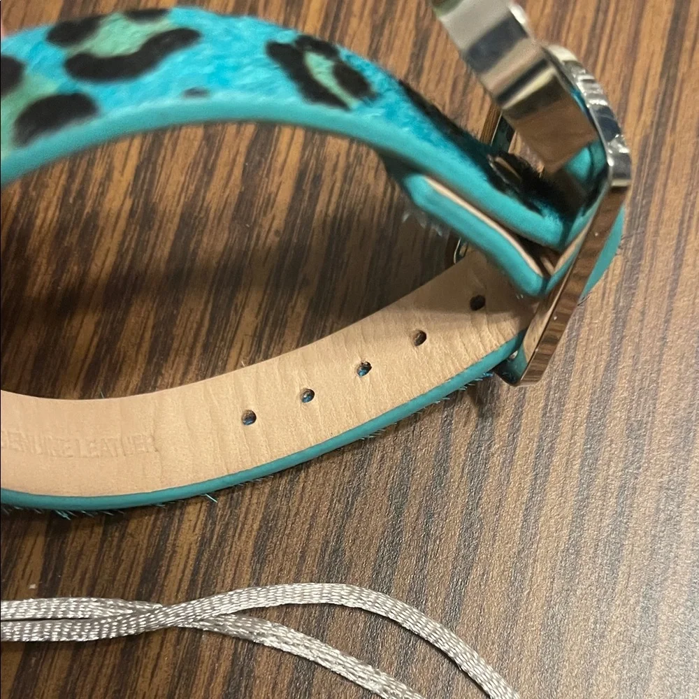 Rustic Cuff Turquoise and Black Leather Bracelet - Picture 2 of 2